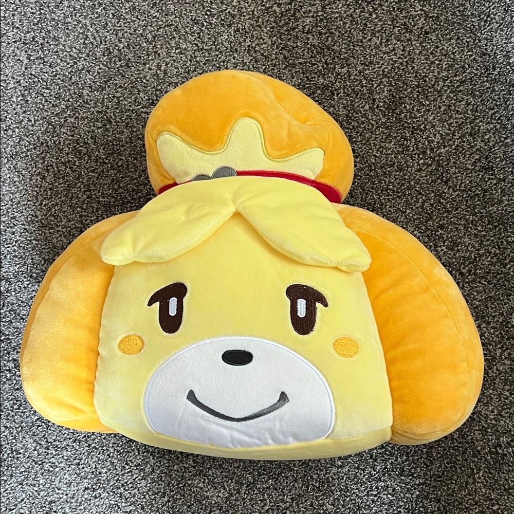 BNWT Animal Crossing Isabelle  Plush Character Pillow Club Mocchi Mocchi - large